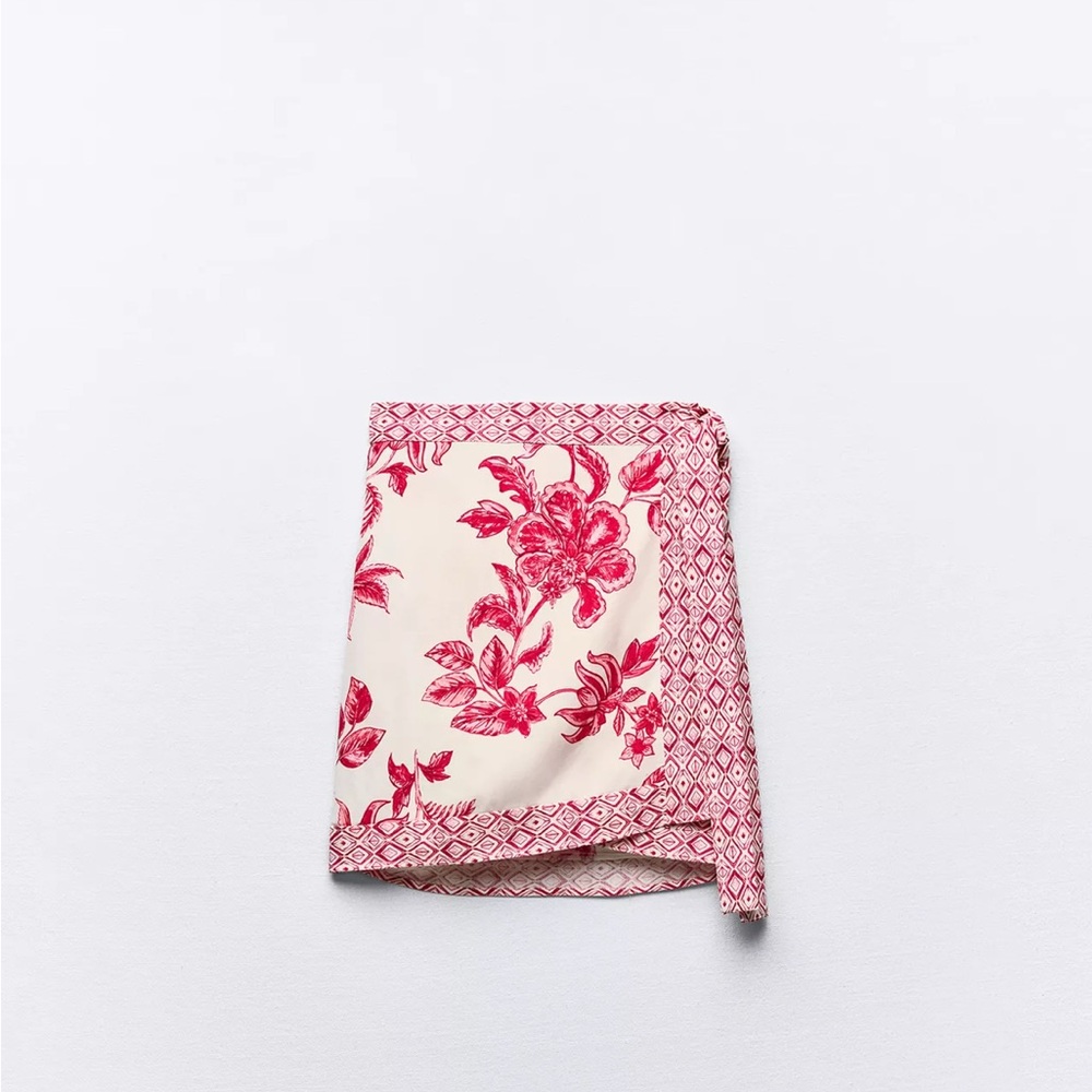 ZARA PAREO floral  Red and Cream Scarf SIZE XS